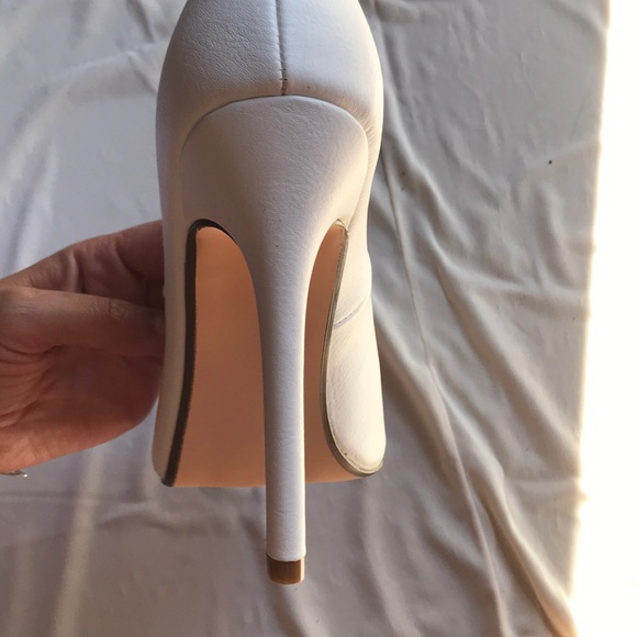 Shoe Dazzle heels - Picture 4 of 7